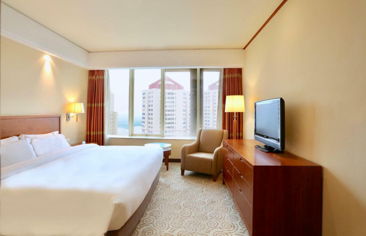 Hotel Equatorial Qingdao Quarto foto